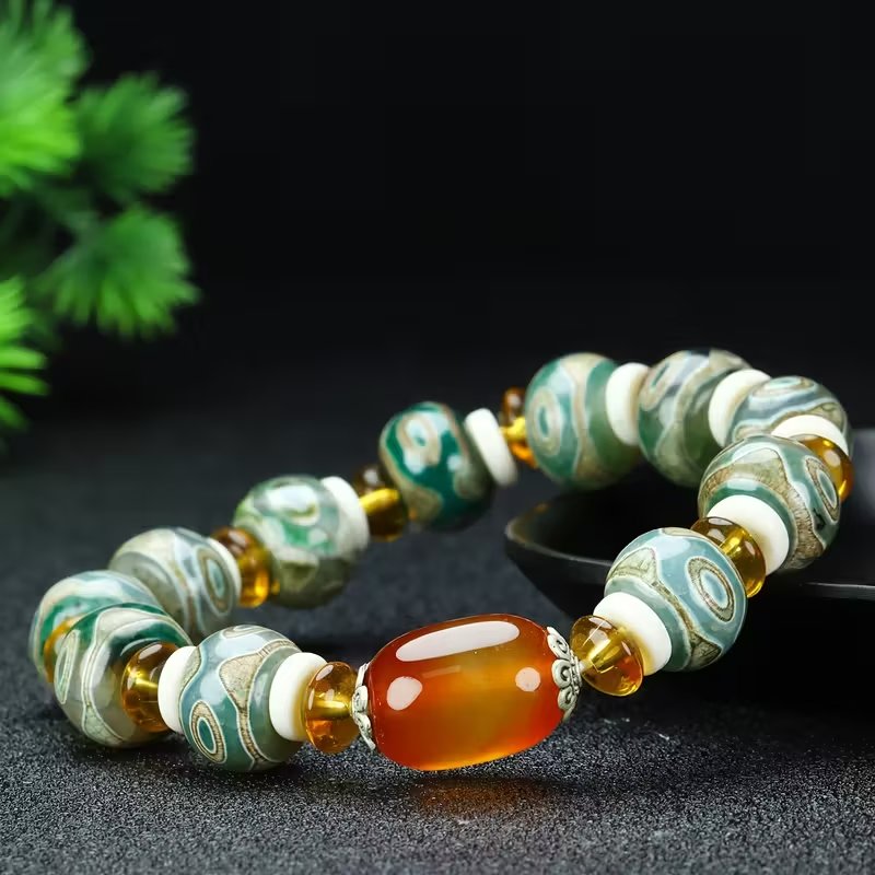 Three-Eye Dzi Agate Bracelet