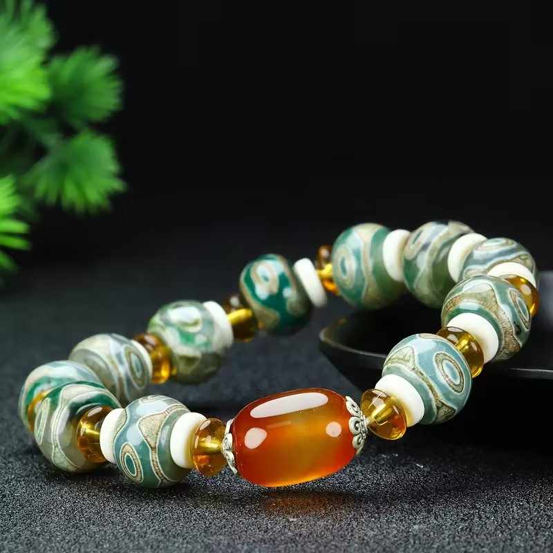 Three-Eye Dzi Agate Bracelet