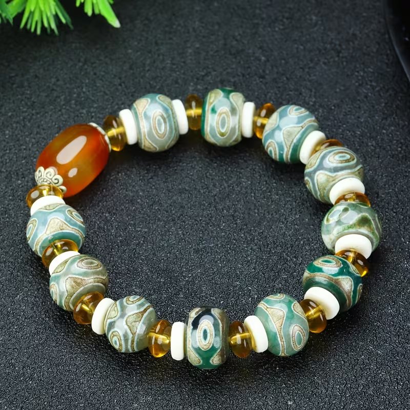 Three-Eye Dzi Agate Bracelet