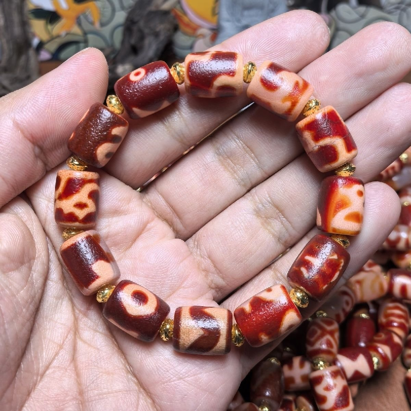 Red Bracelet - Tibetan Luck Charm