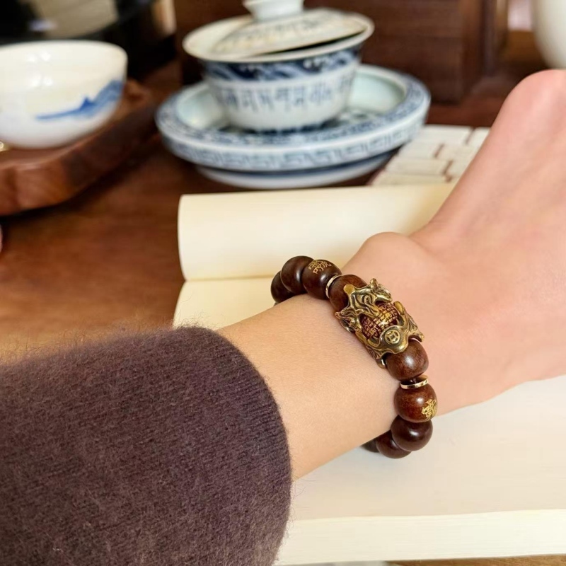 Thunder peach wood pixiu wealth bracelet